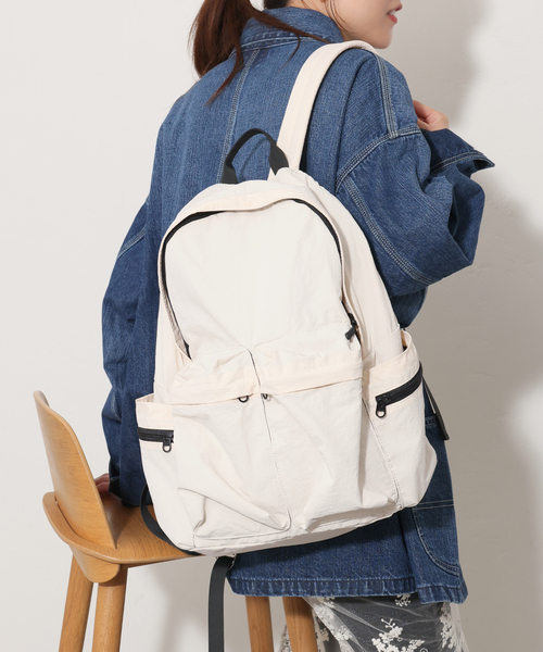 JOURNAL STANDARD relume(ジャーナルスタンダード レリューム)の「《WEB限定》RELUME ダブルポケットリュック(バックパック/リュック・レディース・ブラック/アイボリー・FREE)」の15枚目の写真