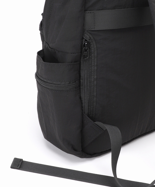 JOURNAL STANDARD relume(ジャーナルスタンダード レリューム)の「《WEB限定》RELUME ダブルポケットリュック(バックパック/リュック・レディース・ブラック/アイボリー・FREE)」の3枚目の写真