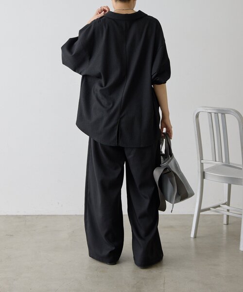ear PAPILLONNER(イアパピヨネ)の「スキッパーシャツ【SUM1 STYLE】(シャツ/ブラウス・レディース・ブラック/ブラウン・FREE)」の9枚目の写真