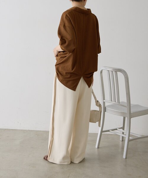 ear PAPILLONNER(イアパピヨネ)の「スキッパーシャツ【SUM1 STYLE】(シャツ/ブラウス・レディース・ブラック/ブラウン・FREE)」の21枚目の写真