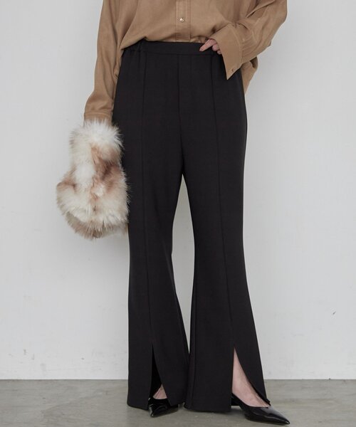 LOUNGEDRESS(ラウンジドレス)の「《すらっと美脚見せ》カットジョーゼットスリットパンツ(その他パンツ・レディース・ブラウン/ブラック・MEDIUM/SMALL)」の11枚目の写真