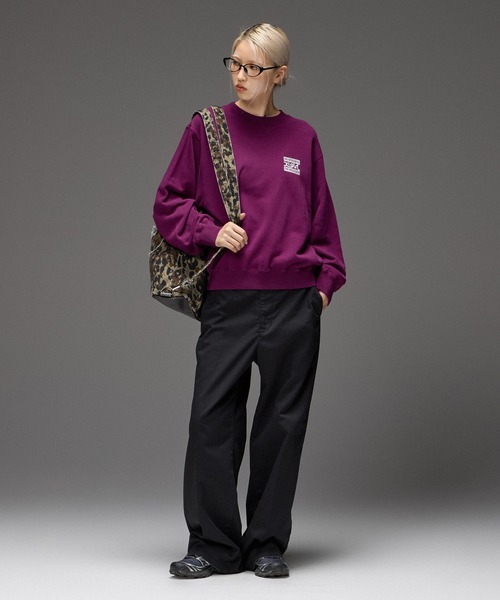 X-girl（エックスガール）の「BOX AND MILLS LOGO PATCH SWEATSHIRT（スウェット・レディース・パープル/ブラウン/ブラック・S/M/L）」の10枚目の写真