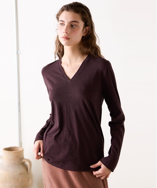 WALANCE(ワランス)の「COTTON CASHMERE V-NECK T(Tシャツ/カットソー・レディース・オフホワイト・FREE)」の5枚目の写真