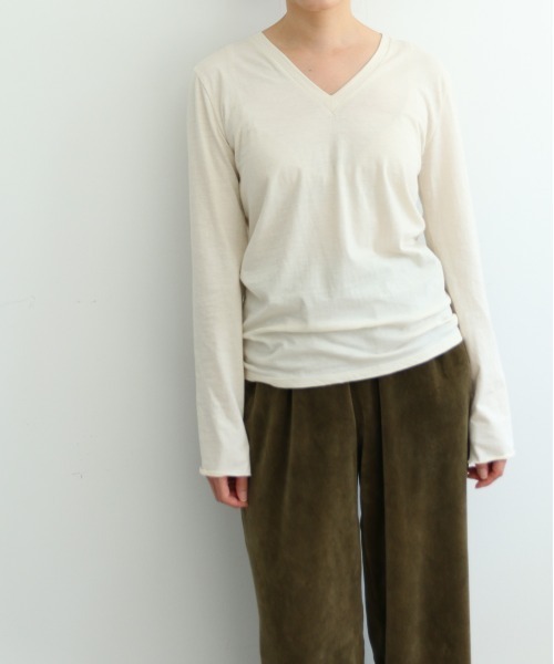 WALANCE(ワランス)の「COTTON CASHMERE V-NECK T(Tシャツ/カットソー・レディース・オフホワイト・FREE)」の16枚目の写真