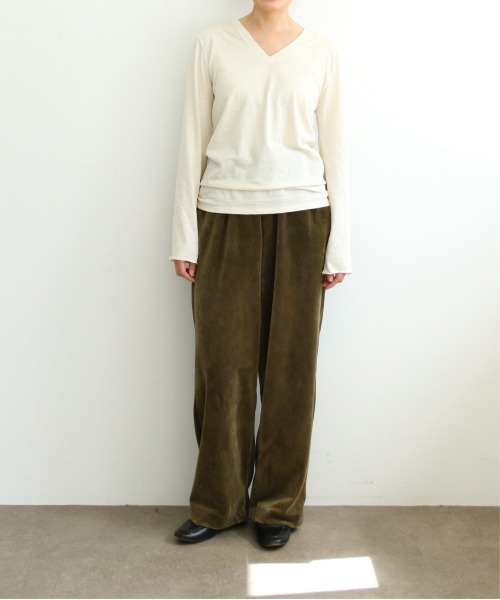 WALANCE(ワランス)の「COTTON CASHMERE V-NECK T(Tシャツ/カットソー・レディース・オフホワイト・FREE)」の17枚目の写真