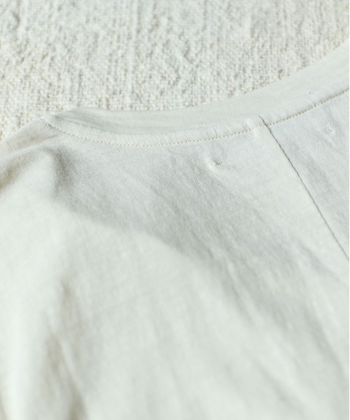 WALANCE(ワランス)の「COTTON CASHMERE V-NECK T(Tシャツ/カットソー・レディース・オフホワイト・FREE)」の21枚目の写真