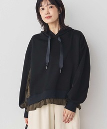 ポンチ×異素材フーディ