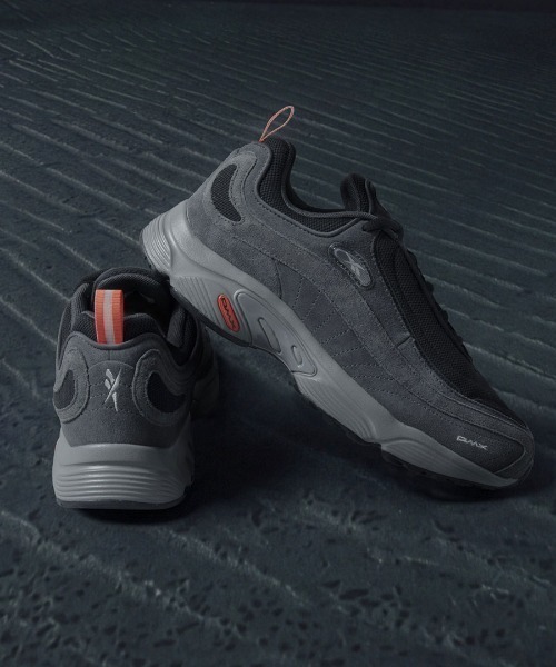 Reebok(リーボック)の「デイトナ DMX / RBK DAYTONA DMX(スニーカー・メンズ・ブラック・24.5cm/23.5cm/24.0cm/26.5cm/27.0cm/29.0cm/28.5cm/28.0cm/27.5cm/25.0cm/25.5cm/26.0cm/30.0cm/23.0cm)」の1枚目の写真