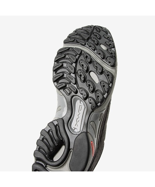 Reebok(リーボック)の「デイトナ DMX / RBK DAYTONA DMX(スニーカー・メンズ・ブラック・24.5cm/23.5cm/24.0cm/26.5cm/27.0cm/29.0cm/28.5cm/28.0cm/27.5cm/25.0cm/25.5cm/26.0cm/30.0cm/23.0cm)」の5枚目の写真