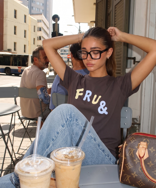 FRUAND(フルアンド)の「FALLING LETTERING T-SHIRT_2COLOR(Tシャツ/カットソー・レディース・その他/チャコール/ホワイト・FREE)」の1枚目の写真