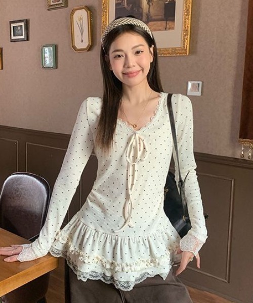AVYL(アヴィル)の「ドット柄レースフリルリボンリブカットソー(Tシャツ/カットソー・レディース・アイボリー・M)」の3枚目の写真