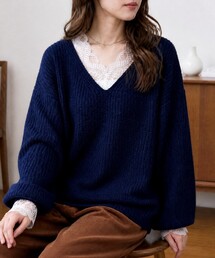 畔編み レースデザイン Vネックニット