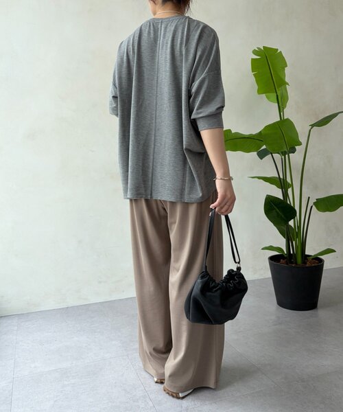 Jena espace merveilleux(ジェナ エスパスメルヴェイユ)の「ダンボール5分袖カットソー(Tシャツ/カットソー・レディース・ブラウン/グレー・FREE)」の18枚目の写真