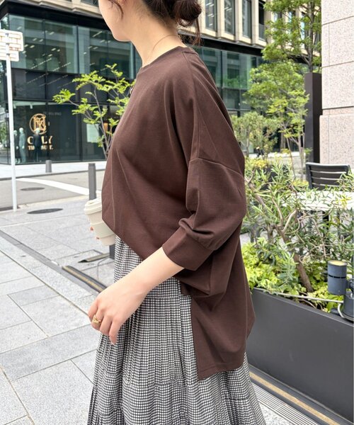 Jena espace merveilleux(ジェナ エスパスメルヴェイユ)の「ダンボール5分袖カットソー(Tシャツ/カットソー・レディース・ブラウン/グレー・FREE)」の14枚目の写真