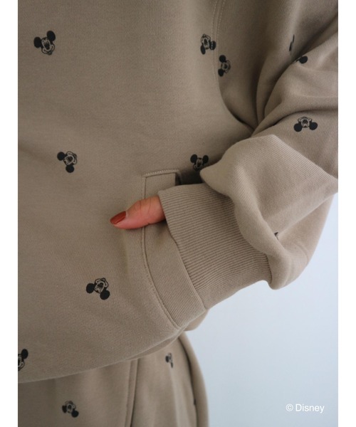 TRUNC(トランクエイティーエイト)の「Disney/Mickey Mouse Design Sweatshirt(スウェット・レディース・ベージュ/ブラック・FREE)」の22枚目の写真