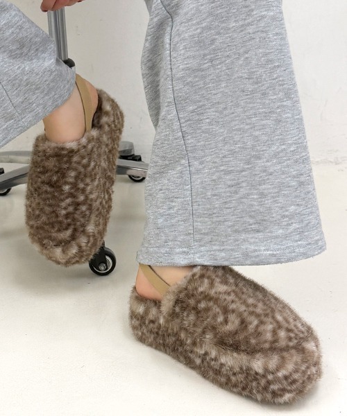 DEMETER（デメテル）の「厚底 プラットフォーム バックストラップ ファーサンダル（サンダル・レディース・ブラック/ベージュ/ブラウン・LL/M/L/S）」の3枚目の写真
