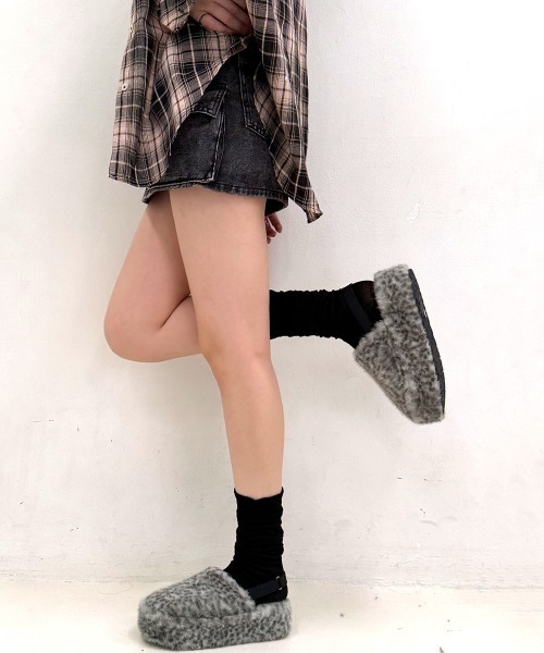 DEMETER（デメテル）の「厚底 プラットフォーム バックストラップ ファーサンダル（サンダル・レディース・ブラック/ベージュ/ブラウン・LL/M/L/S）」の17枚目の写真