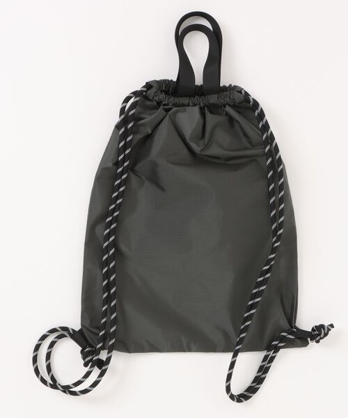 ROUGH TRADE(ラフトレード)の「ナイロンリップナップサック(M1)(バックパック/リュック・メンズ・グレー/ブラック/オリーブ・FREE)」の4枚目の写真