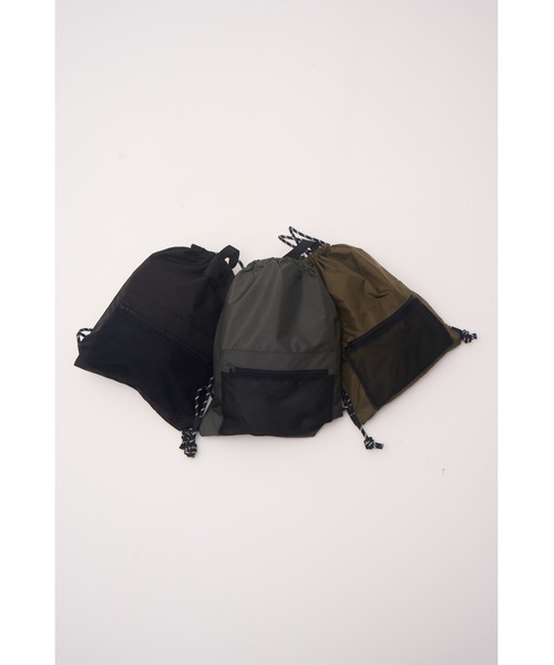 ROUGH TRADE(ラフトレード)の「ナイロンリップナップサック(M1)(バックパック/リュック・メンズ・グレー/ブラック/オリーブ・FREE)」の8枚目の写真