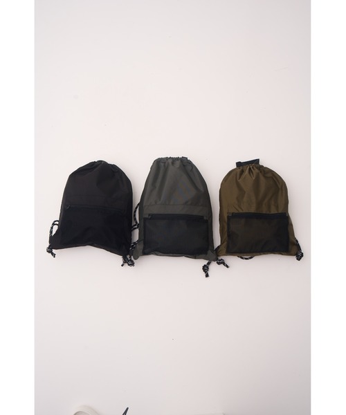 ROUGH TRADE(ラフトレード)の「ナイロンリップナップサック(M1)(バックパック/リュック・メンズ・グレー/ブラック/オリーブ・FREE)」の9枚目の写真