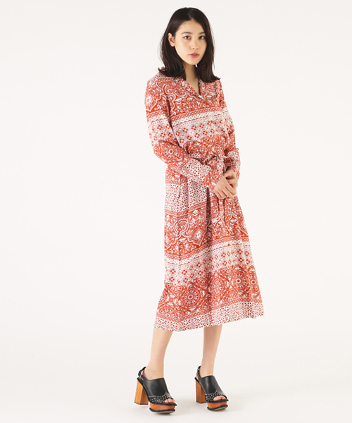 MOUSSY（マウジー）の「TILE PATTERN SHIRT DRESS（ワンピース・レディース・グリーン系その他/オレンジ系その他/ダークネイビー・FREE）」の3枚目の写真