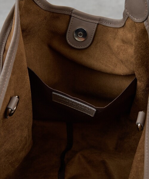 collex（コレックス）の「ｍarco masi  ECO SUEDE TOTE M（トートバッグ・レディース・カーキ/ブラウン・M）」の14枚目の写真