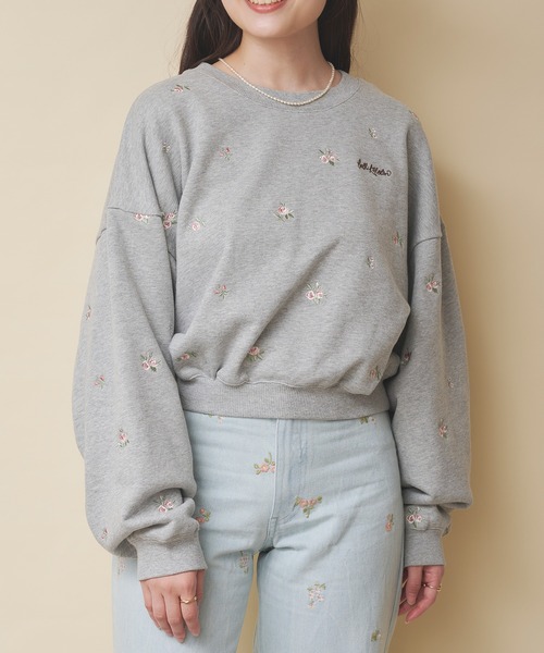 Cath Kidston(キャスキッドソン)の「エンブロイダリースウェットトップス Floral Garden Embroidery(スウェット・レディース・ブラウン/ライトピンク/グレー/アイボリー・FREE)」の3枚目の写真