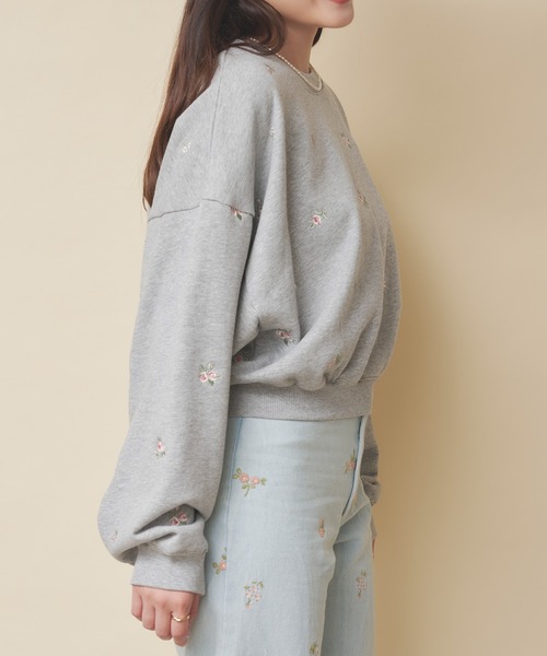 Cath Kidston(キャスキッドソン)の「エンブロイダリースウェットトップス Floral Garden Embroidery(スウェット・レディース・ブラウン/ライトピンク/グレー/アイボリー・FREE)」の17枚目の写真