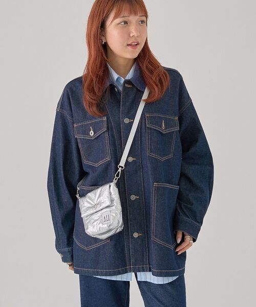 AMERICAN HOLIC(アメリカンホリック)の「【ホリホリ】パデットショルダーバッグ(ショルダーバッグ・レディース・ブラック/シルバー・FREE)」の4枚目の写真