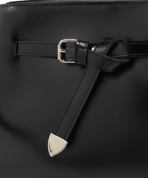 mystic(ミスティック)の「NEWベルト使いバック(ショルダーバッグ・レディース・キャメル/グレー/ブラック・フリ-)」の14枚目の写真