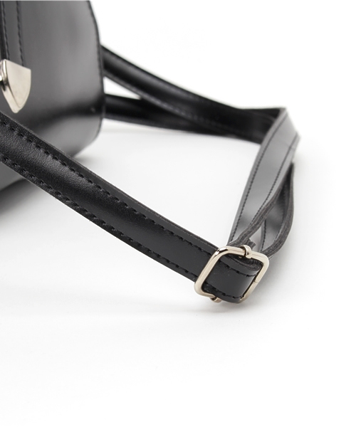 mystic(ミスティック)の「NEWベルト使いバック(ショルダーバッグ・レディース・キャメル/グレー/ブラック・フリ-)」の7枚目の写真