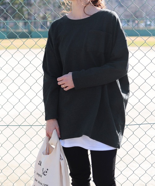 reca(レカ)の「コクーン ビッグシルエット ポケット付きカットソー(Tシャツ/カットソー・レディース・ブラック/オフホワイト/グレー/ネイビー/ブルー系その他/グレー系その他/スモークピンク/ダークグレー/ベージュ/カーキ/パープル系その他/ピンク/モカ・M)」の4枚目の写真