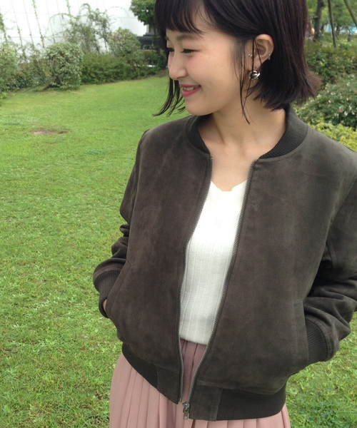 archives(アルシーヴ)の「フェイクスエード中綿ブルゾン(ブルゾン・レディース・キャメル/カーキ/チャコールグレー・MEDIUM)」の4枚目の写真