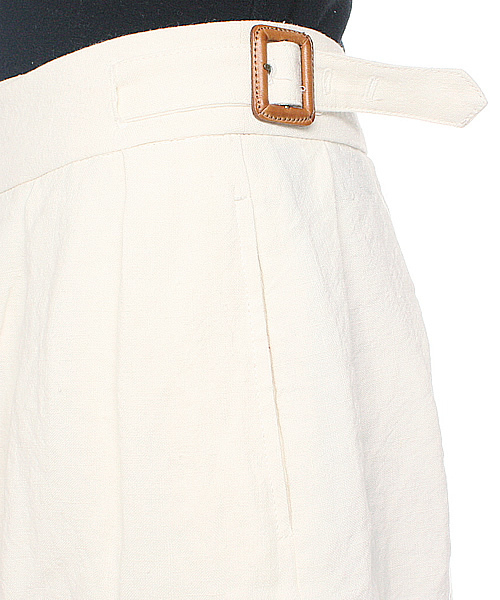 BEAMS BOY（ビームスボーイ）の「BEAMS BOY / ベルギーリネン グルカ ロングスカート（スカート・レディース・ホワイト/カーキ/ネイビー・ONE SIZE）」の6枚目の写真