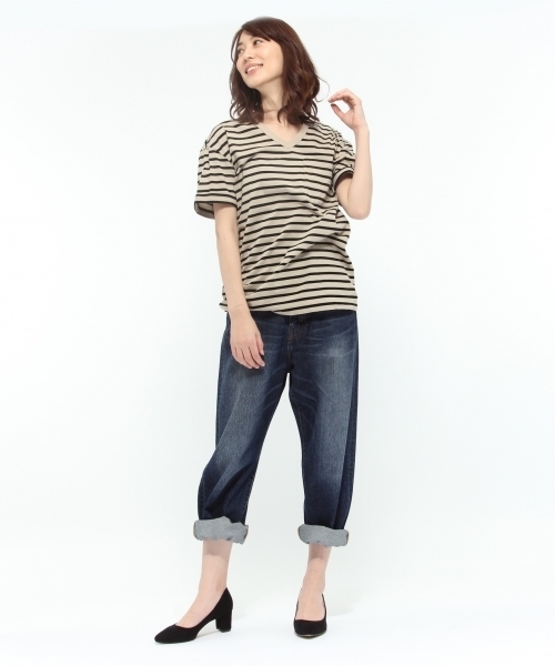 LAKOLE（ラコレ）の「【汗ジミ軽減】ロールアップボーダー柄VネックTシャツ / LAKOLE（Tシャツ/カットソー・レディース・ブラック/アイボリー/ホワイト・SMALL/MEDIUM/LARGE）」の7枚目の写真