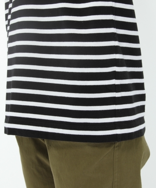 LAKOLE（ラコレ）の「【汗ジミ軽減】ロールアップボーダー柄VネックTシャツ / LAKOLE（Tシャツ/カットソー・レディース・ブラック/アイボリー/ホワイト・SMALL/MEDIUM/LARGE）」の15枚目の写真