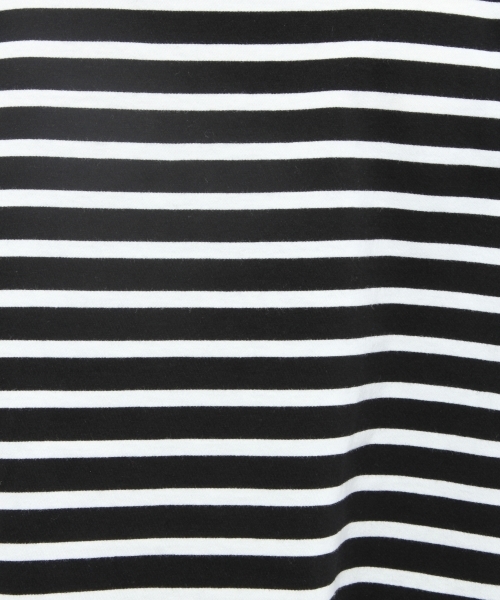 LAKOLE（ラコレ）の「【汗ジミ軽減】ロールアップボーダー柄VネックTシャツ / LAKOLE（Tシャツ/カットソー・レディース・ブラック/アイボリー/ホワイト・SMALL/MEDIUM/LARGE）」の9枚目の写真