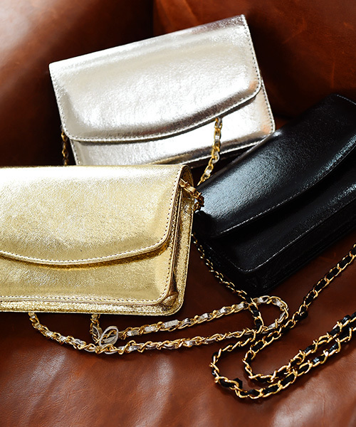 Luz Llena（ラズレナ）の「[2way]メタリックパーティーバッグ（ショルダーバッグ・レディース・ブラック/ゴールド/シルバー・ﾌﾘ-）」の2枚目の写真