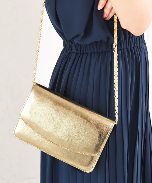 Luz Llena（ラズレナ）の「[2way]メタリックパーティーバッグ（ショルダーバッグ・レディース・ブラック/ゴールド/シルバー・ﾌﾘ-）」の3枚目の写真