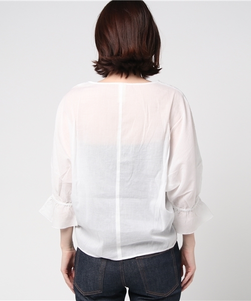 LBC（エルビーシー）の「シフリー抜き衿ブラウス（シャツ/ブラウス・レディース・ホワイト/ブラック・MEDIUM/LARGE）」の5枚目の写真