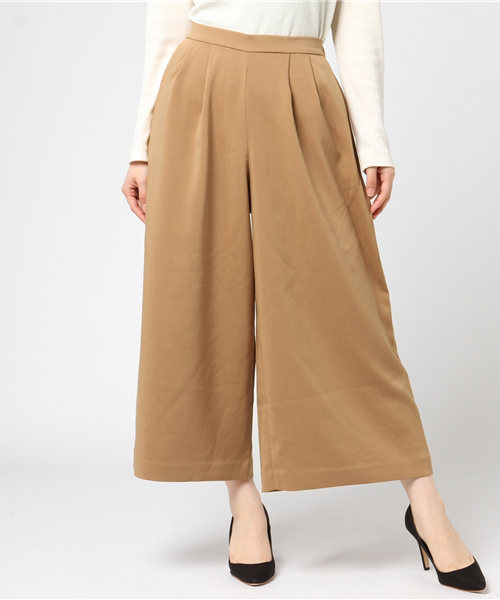 NATURAL BEAUTY BASIC（ナチュラルビューティーベーシック）の「◇タックガウチョパンツ（その他パンツ・レディース・ブラック/ダークベージュ・SMALL/MEDIUM）」の10枚目の写真