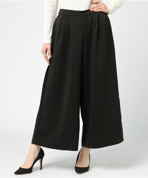 NATURAL BEAUTY BASIC（ナチュラルビューティーベーシック）の「◇タックガウチョパンツ（その他パンツ・レディース・ブラック/ダークベージュ・SMALL/MEDIUM）」の11枚目の写真