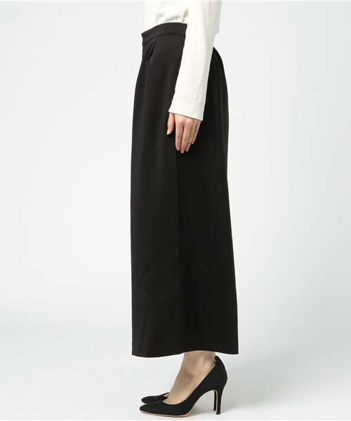 NATURAL BEAUTY BASIC（ナチュラルビューティーベーシック）の「◇タックガウチョパンツ（その他パンツ・レディース・ブラック/ダークベージュ・SMALL/MEDIUM）」の4枚目の写真