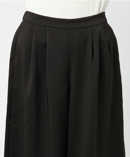 NATURAL BEAUTY BASIC（ナチュラルビューティーベーシック）の「◇タックガウチョパンツ（その他パンツ・レディース・ブラック/ダークベージュ・SMALL/MEDIUM）」の6枚目の写真