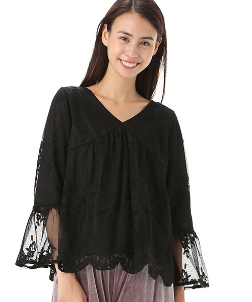 Honeys(ハニーズ)の「レースプルオーバー(Tシャツ/カットソー・レディース・レッド/ピンク/アイボリー/ブラック・L/M)」の1枚目の写真