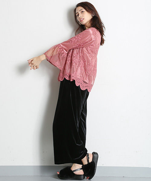 Honeys(ハニーズ)の「レースプルオーバー(Tシャツ/カットソー・レディース・レッド/ピンク/アイボリー/ブラック・L/M)」の6枚目の写真