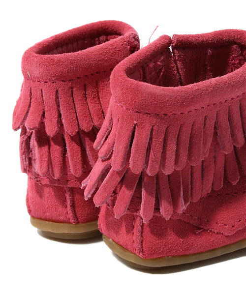 こども ビームス(コドモビームス)の「△MINNETONKA / BB 2段フリンジ(ブーツ・キッズ・ブラウン/レッド系その他・5(約12cm)/6(約13cm))」の7枚目の写真