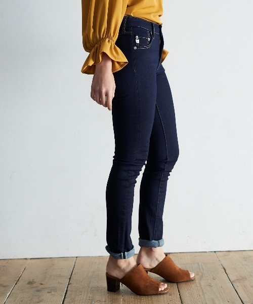 AMERICAN HOLIC（アメリカンホリック）の「スキニーフィットデニム（デニムパンツ・レディース・インディゴブルー/ライトインディゴブルー/ワンウォッシュ・L/LL/M/S/XS）」の4枚目の写真