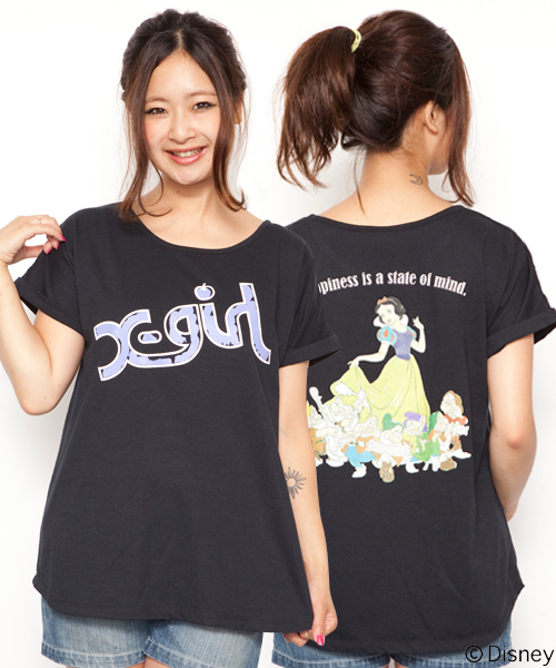X-girl（エックスガール）の「Disney（ディズニー） / SNOW WHITE S/S TUNIC（Tシャツ/カットソー・レディース・ホワイト/ブラック・ONE SIZE）」の2枚目の写真