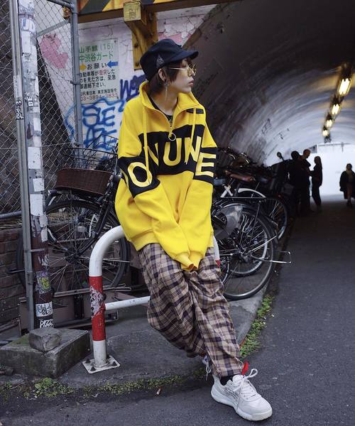 AFYF（エーエフワイエフ）の「AFYF 2018AW裏起毛 1/2ZIP  ST COLLAR F（スウェット・レディース・ホワイト×ブラック/ブラック×ホワイト/ゴールド系その他・FREE）」の17枚目の写真